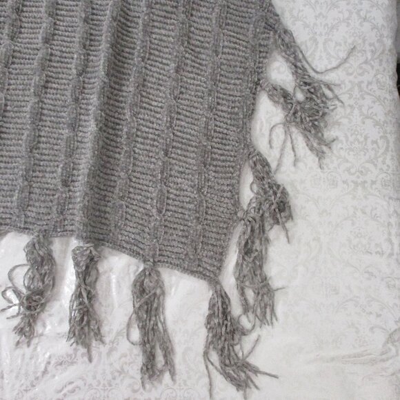 LULAROE Mimi Knit Sweater One Size - Picture 9 of 10